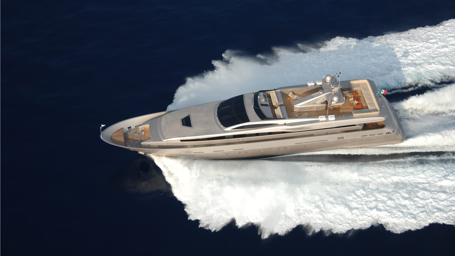 aqua yachtcharter berlin