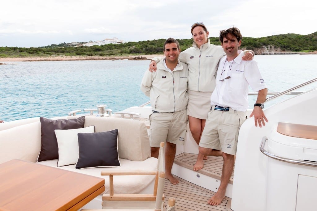 private yacht charter with crew