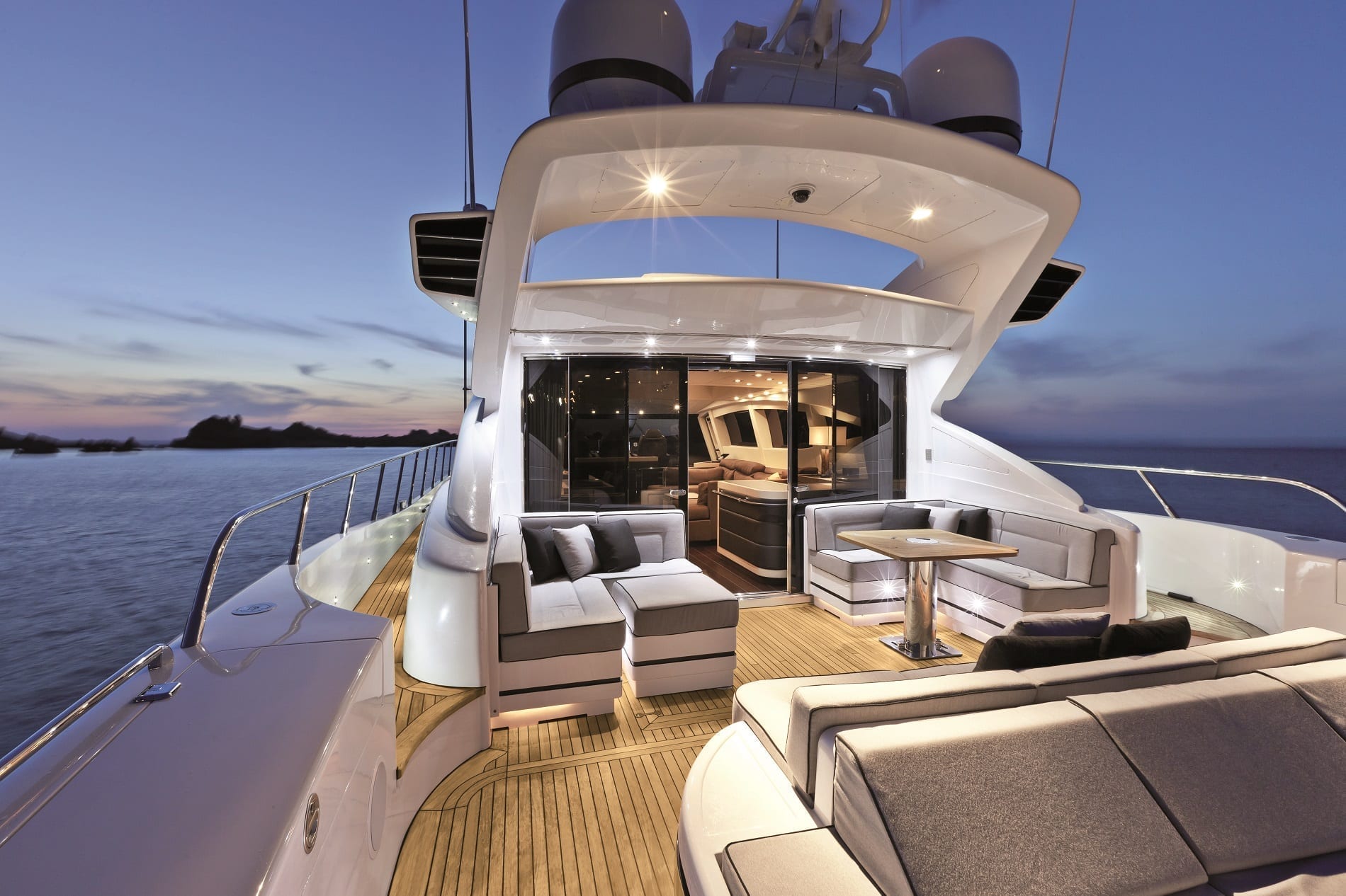 how to start a yacht charter company
