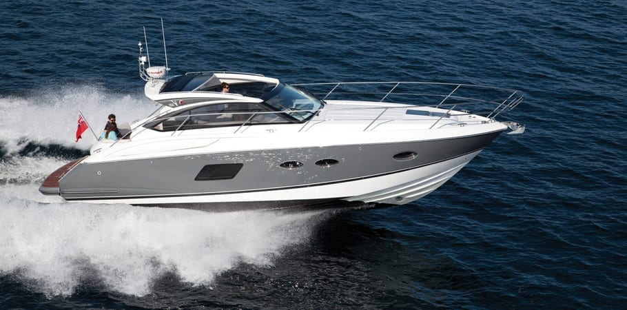 Princess V39 wins boat of the year award - Princess Yacht Charter