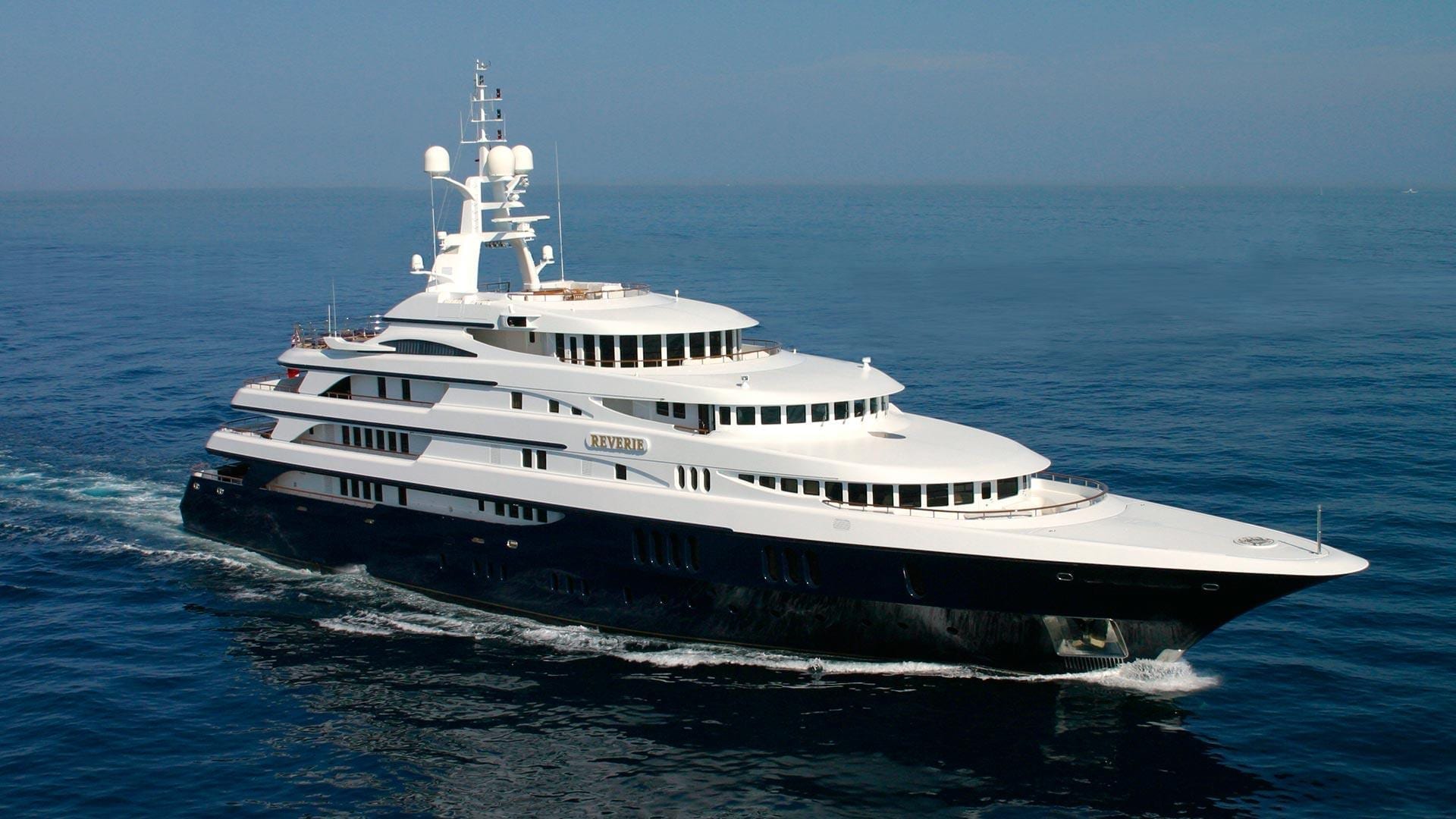 yacht named freedom