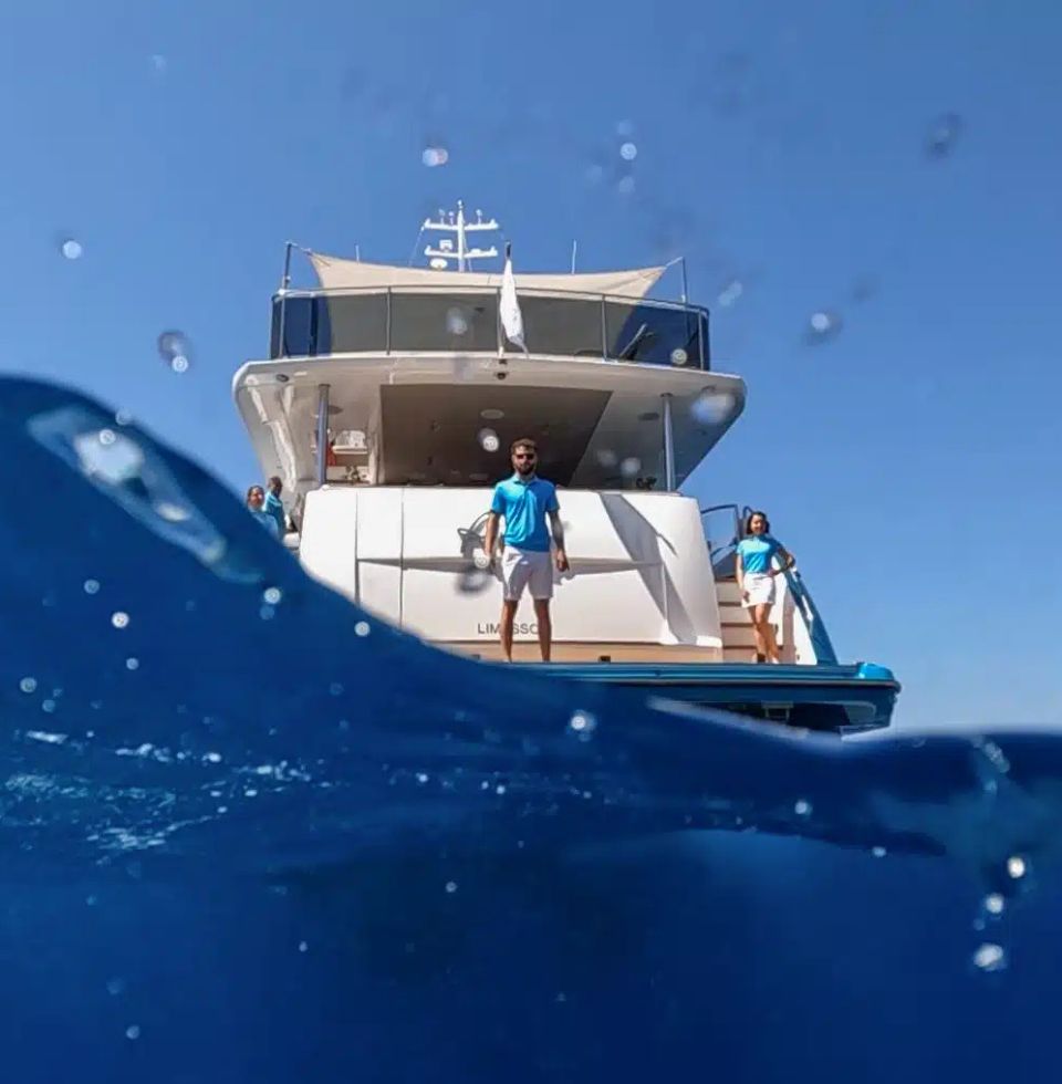 Why charter a luxury yacht_