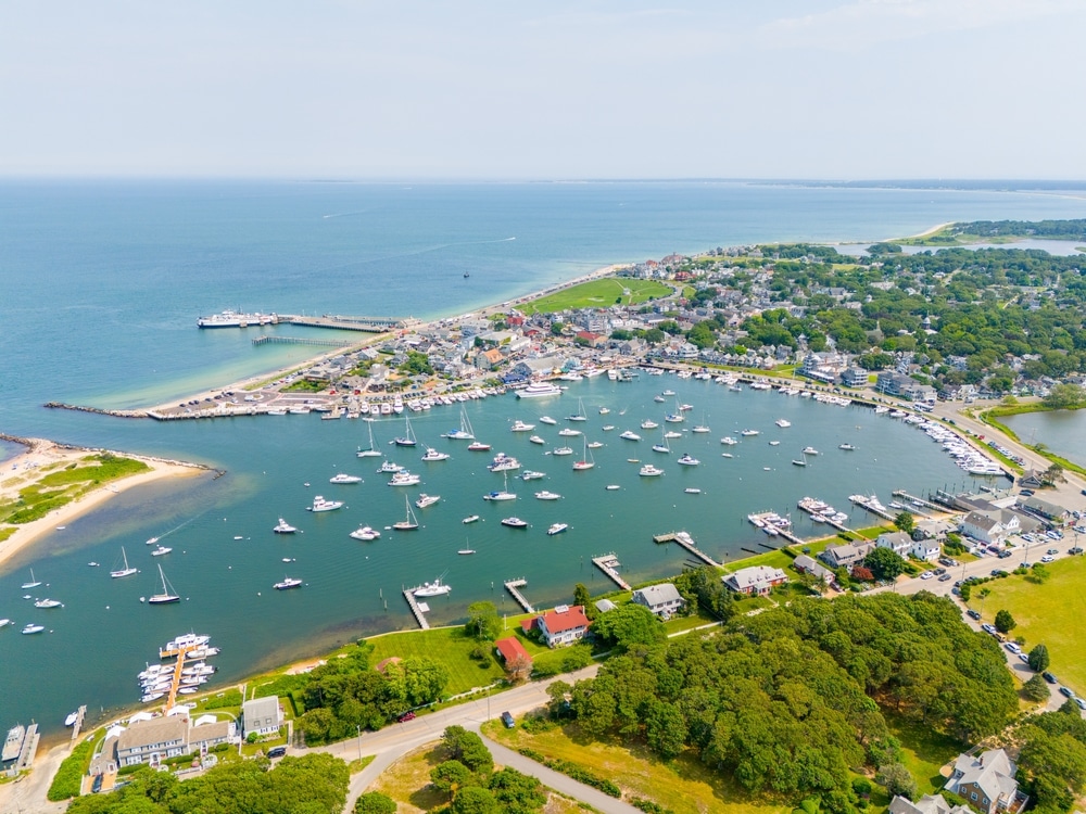 Aerial,Droen,Photo,Oak,Bluffs,,Marthas,Vineyard,,Massachusetts,,Usa