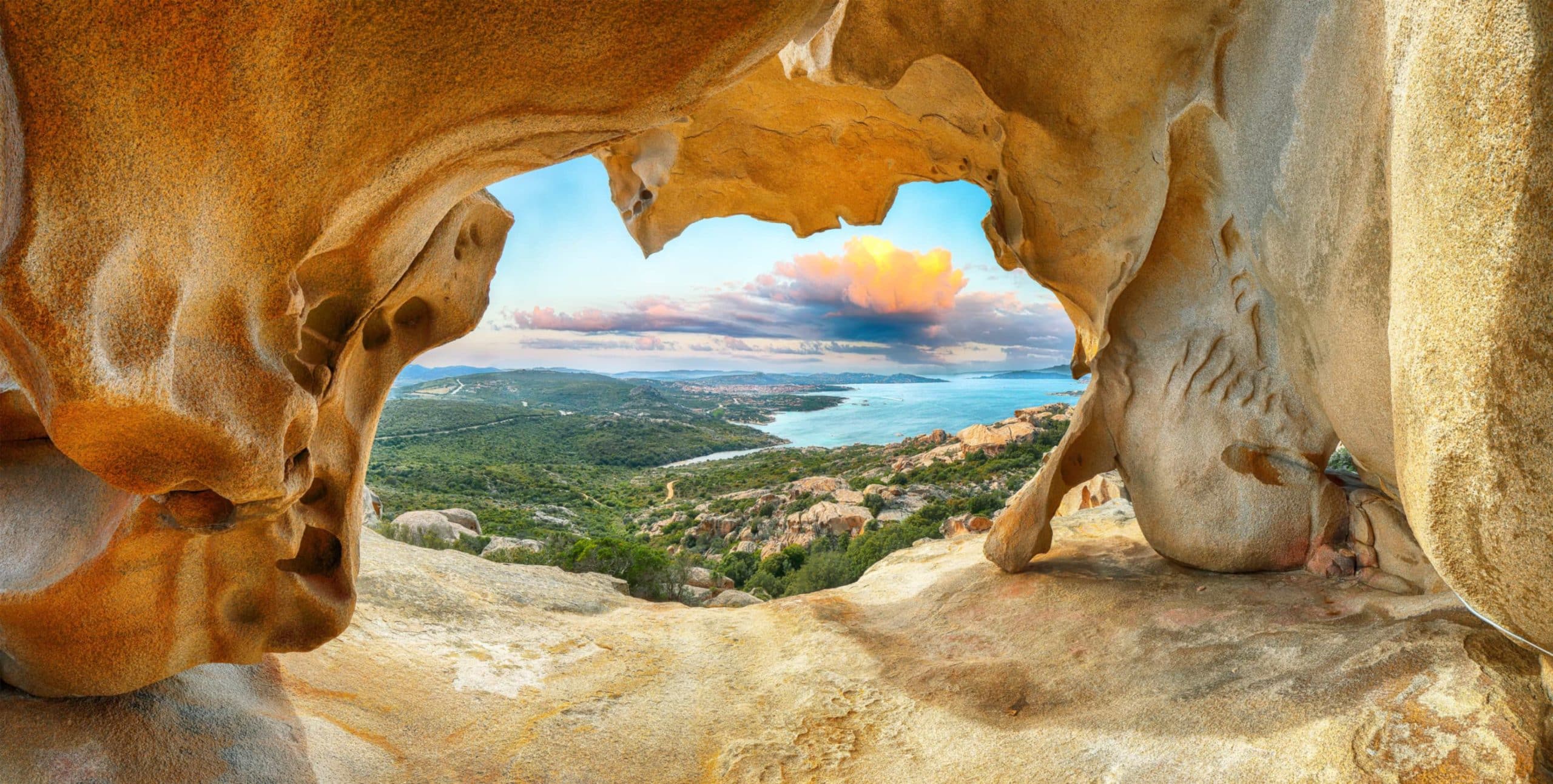 jpeg-optimizer_shutterstock_2033696894 Bear Rock Palau, Province of Olbia-Tempio, Sardinia, Italy,