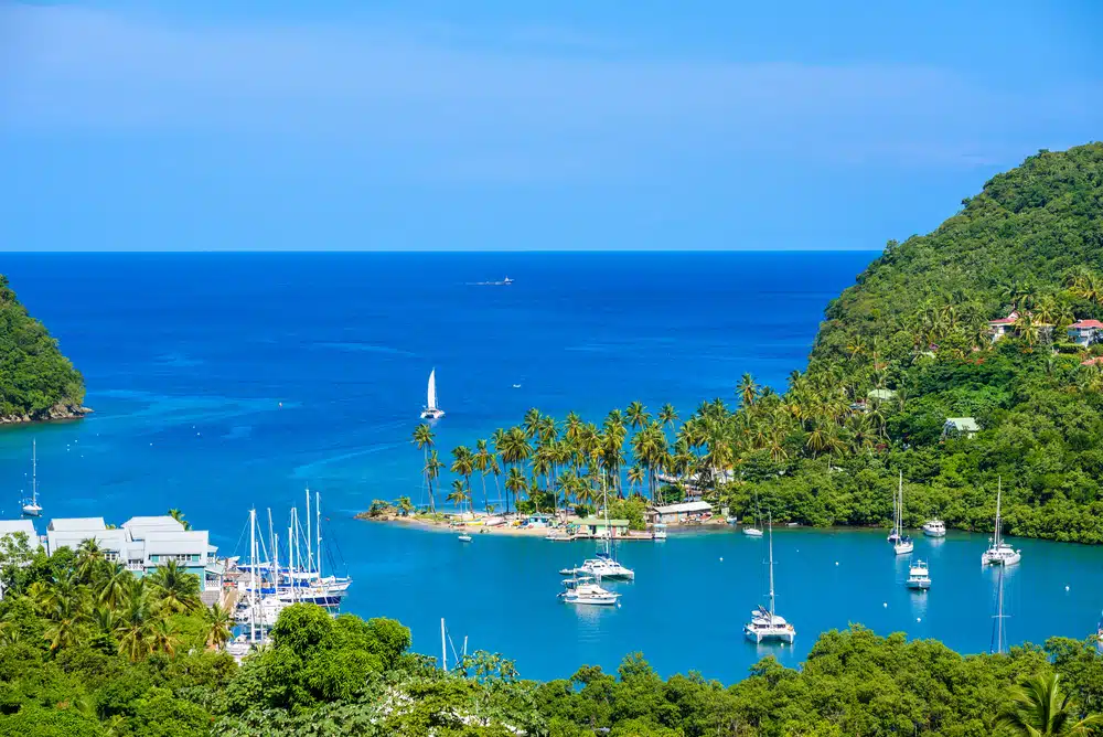 Marigot,Bay,,Saint,Lucia,,Caribbean.,Tropical,Bay,And,Beach,In