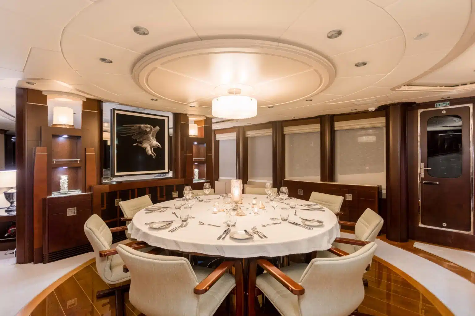 jpeg-optimizer_DE LISLE III Main Salon Dining