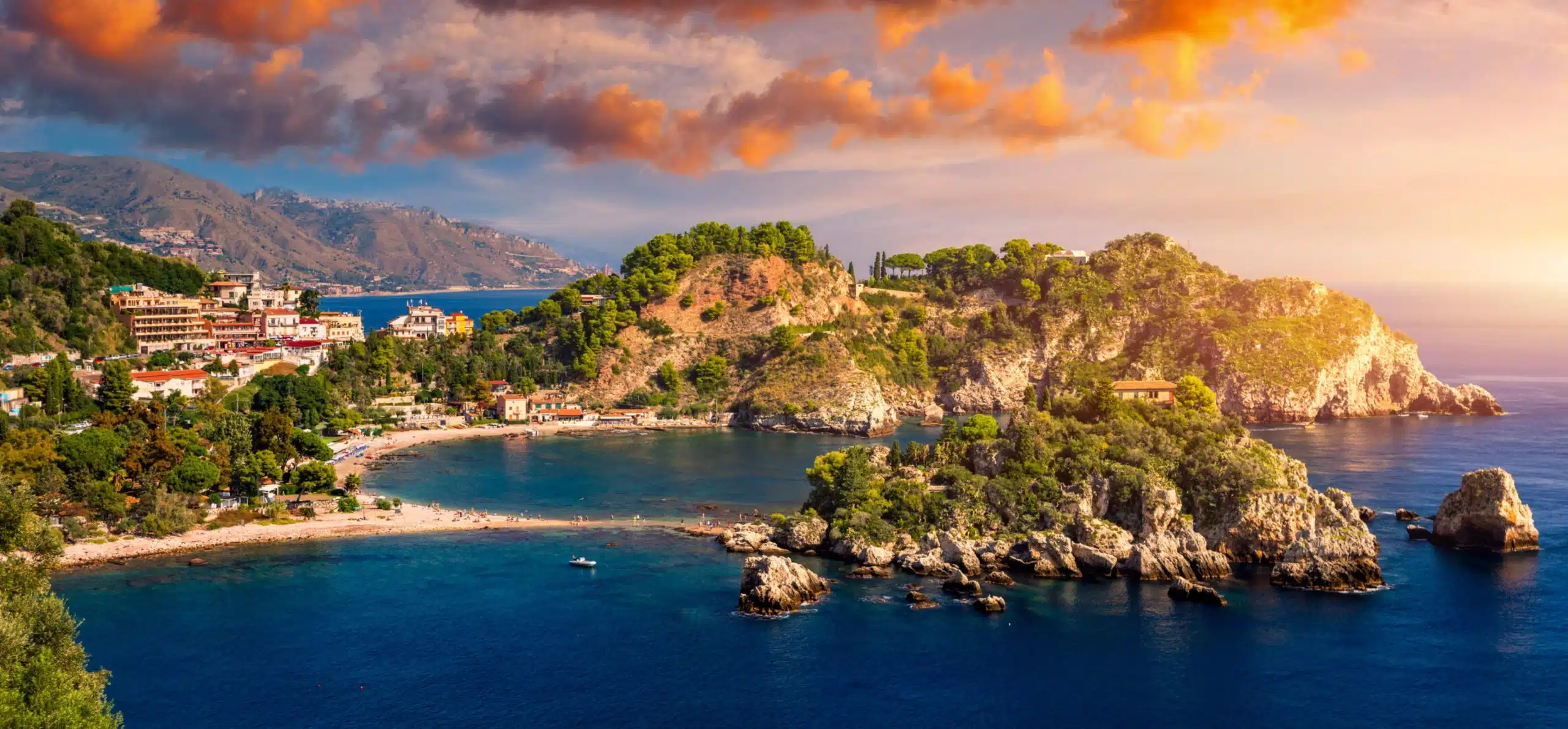 jpeg-optimizer_shutterstock_1889148265 Taormina, Sicily, Italy