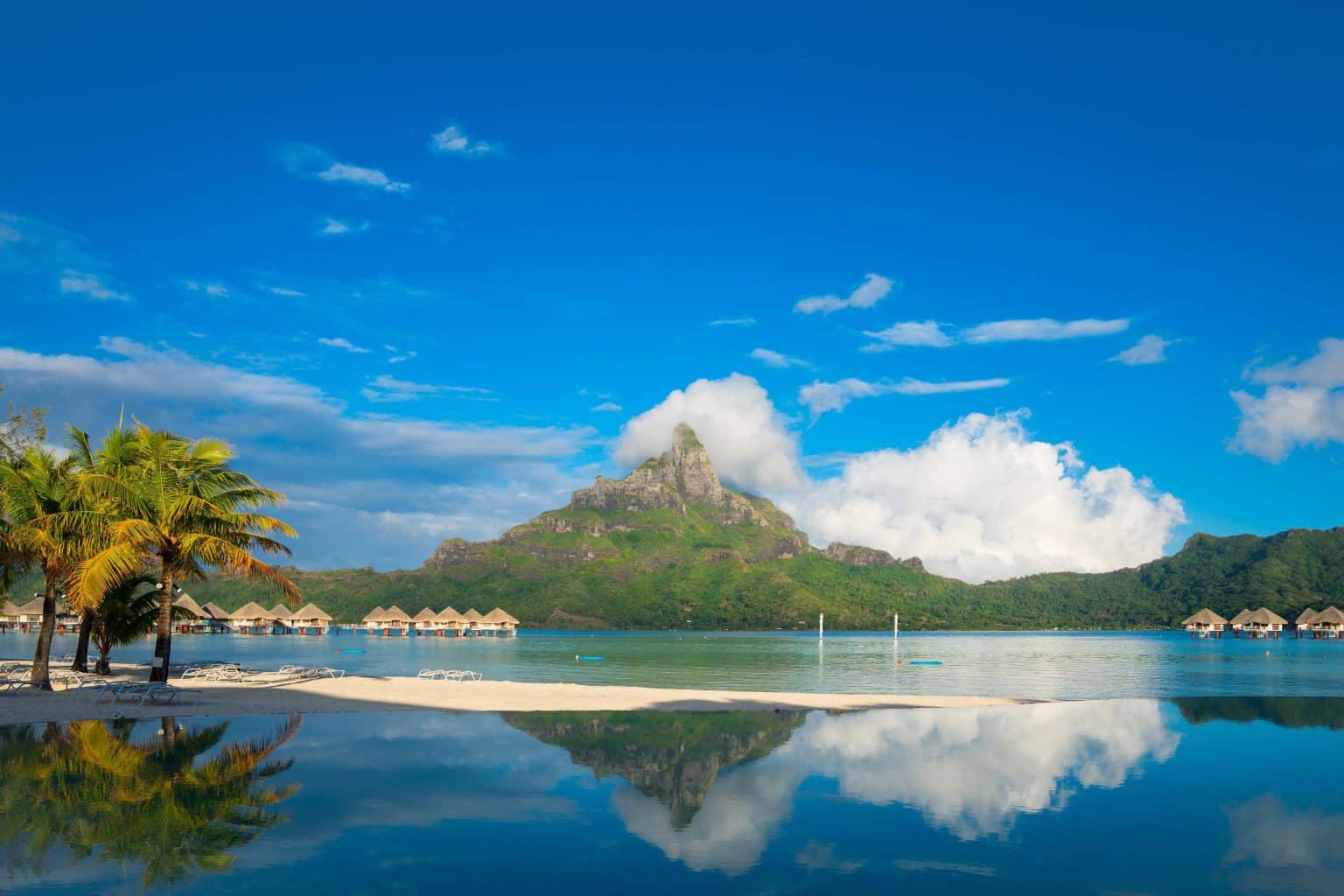 shutterstock_1243689382 (1) Bora Bora