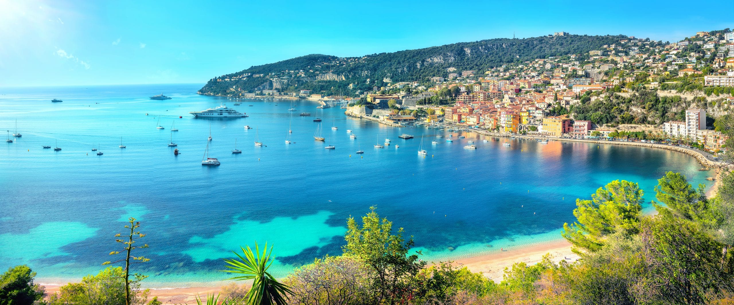 Panoramic,View,Of,Bay,Cote,D'azur,And,Resort,Town,Villefranche