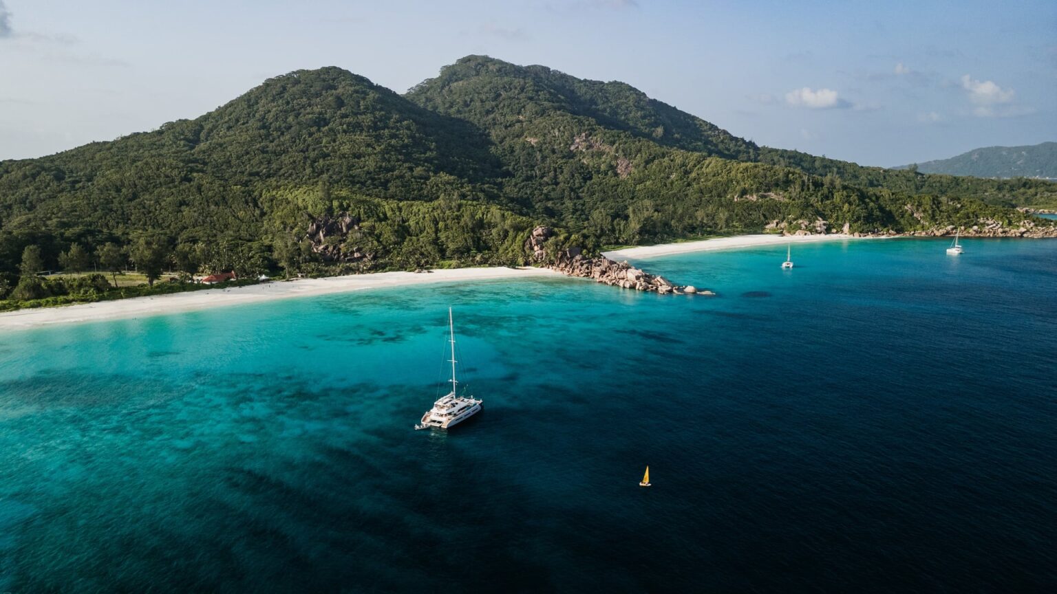 Spirit-of-Ponant-Seychelles